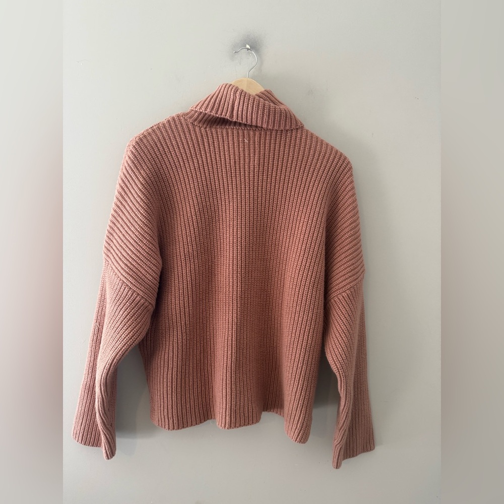Abercrombie & Fitch Chunky Turtleneck Sweater XL Tan/Pink - Picture 5 of 5
